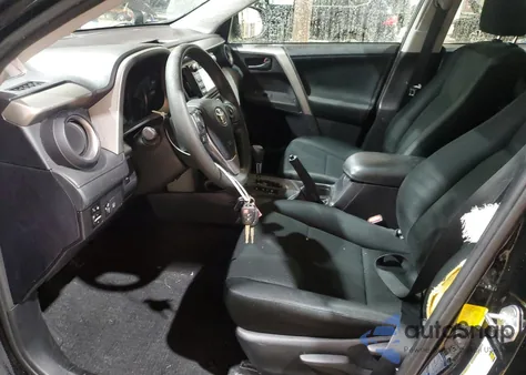 2017 Toyota Rav4 Le z USA, uszkodzony, nr VIN 2T3BFREVXHW553102